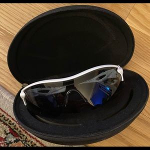 Oakley sunglasses new in the box never worn